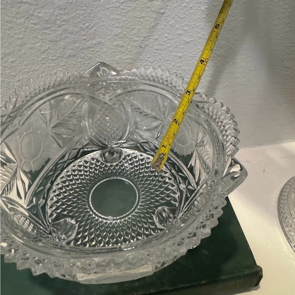 Vintage Rose Detail Cut Crystal Footed Bon Bon Lidded Dish - Picture 10 of 10